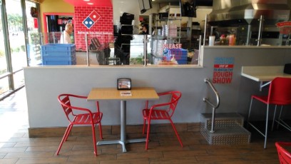 Domino's dining