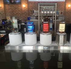 Evie's Main St- bar